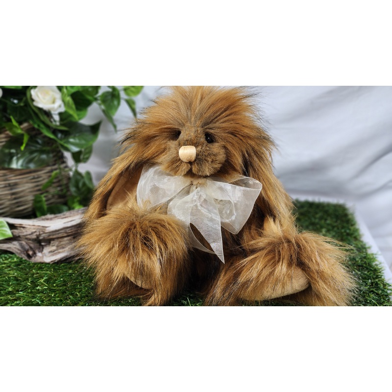 2025 CHARLIE BEARS HONEY MOON