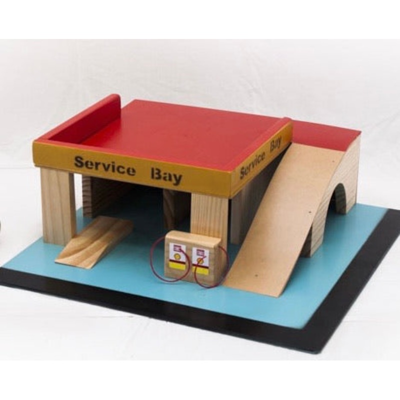 DROUIN WOODEN SERVICE STATION