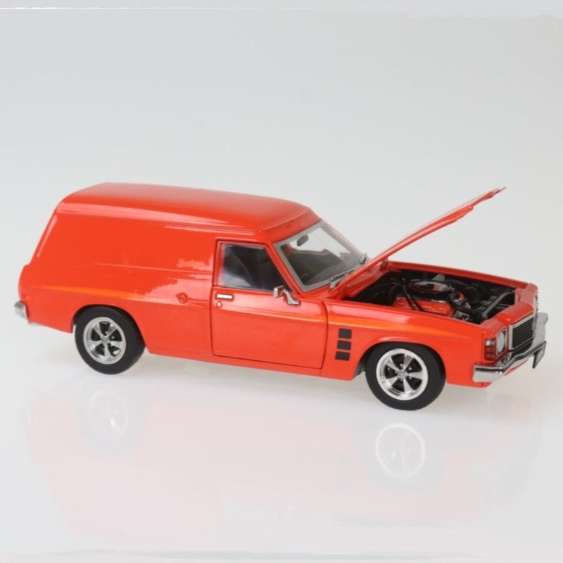 D/C 1:24 MANDARIN RED 1975 HJ SANDMAN