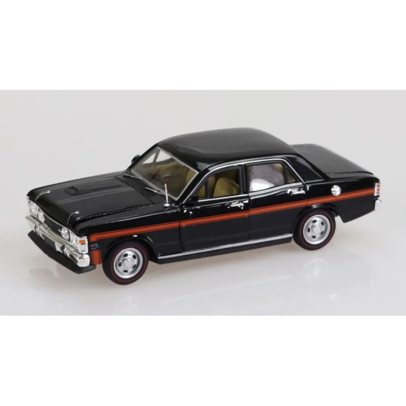 D/C 1:32 Xw Gtho Ford Blk/Or Stripes