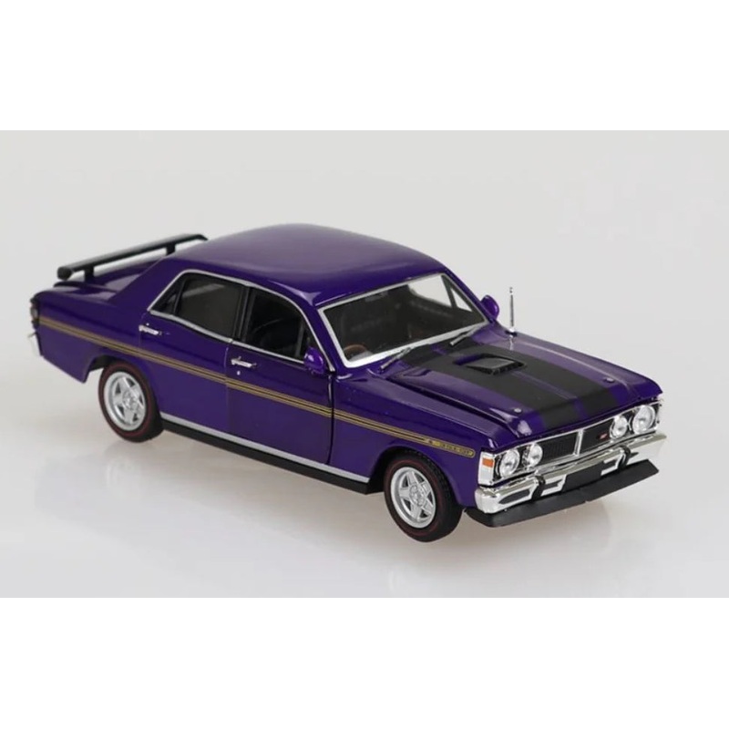 D/C 1:32 Xy Gtho Ford Purple/ Gld Stripe